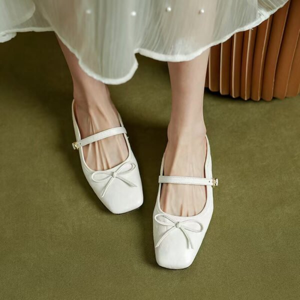 Gouda Mules white